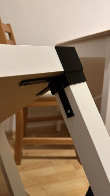 bottom lack stack with angle 3D model thumbnail
