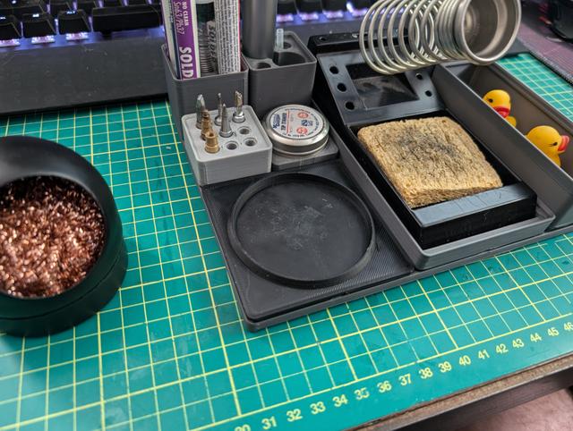 Gridfinity Solder Tip Cleaner Holder 3D model thumbnail