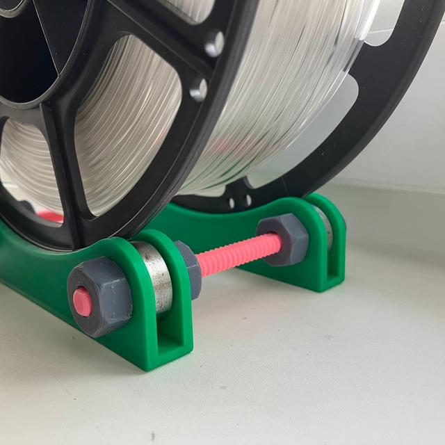 The Ultimate Spool Holder with rods 3D model thumbnail