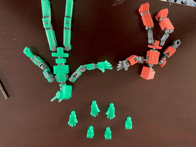 Lucky 13 Hands from Lucky Mini Model 3D model thumbnail