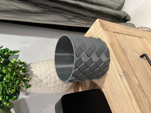 Dragon Scale Pot Remix - water tight 3D model thumbnail