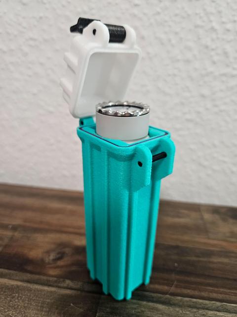 Convoy S21e Rugged Box vertical 3D model thumbnail
