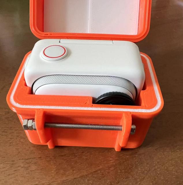 Insta360 Go3s Rugged Box 3D model thumbnail
