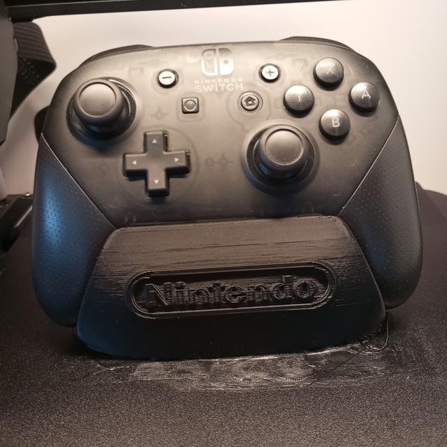 Nintendo Pro Controller display stand 3D model thumbnail