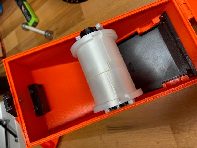 Roller Halter für Drybox 3D model thumbnail