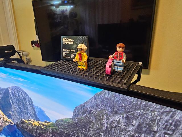 Adjustable Lego Compatible Monitor Shelf - Fits most monitors 3D model thumbnail
