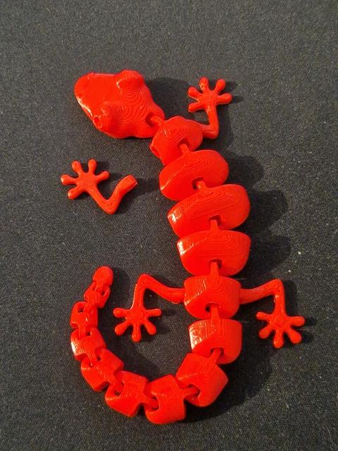 Articulated Lizard V2 leg replacements / spare 3D model thumbnail