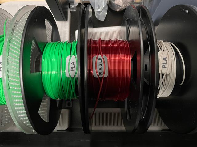 Filament clips with tag 3D model thumbnail