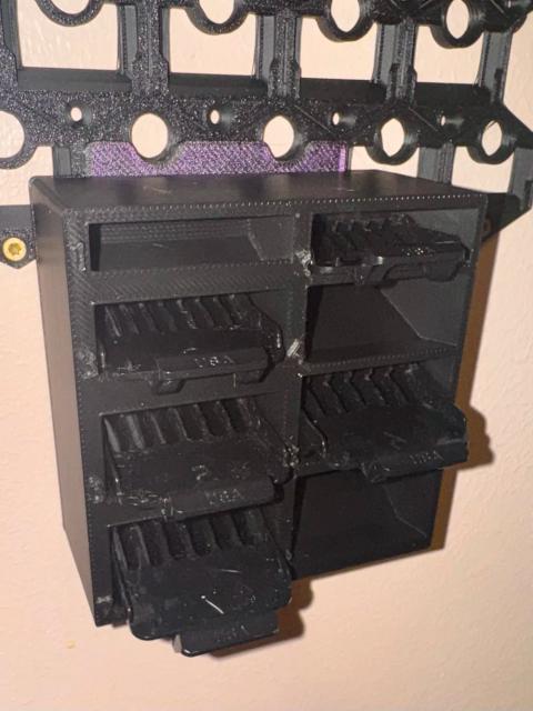 GOEWS Wahl Clipper Guard Rack 3D model thumbnail