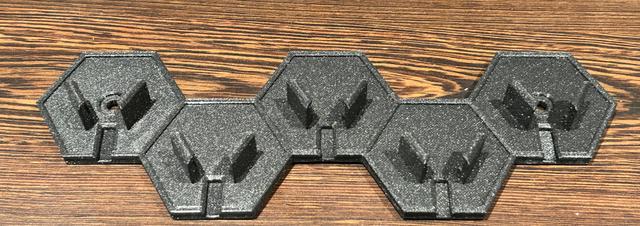 Modern Key Hanger Remix with  screw head counterbore 3D model thumbnail