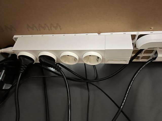 underware/openGrid mount for IKEA Askvader power plug holder 2xdouble sockets + USB 3D model thumbnail
