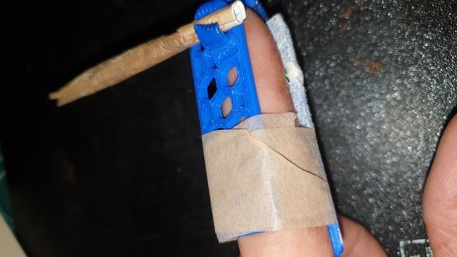 Finger Brace (splint) + Cigaret holder 3D model thumbnail