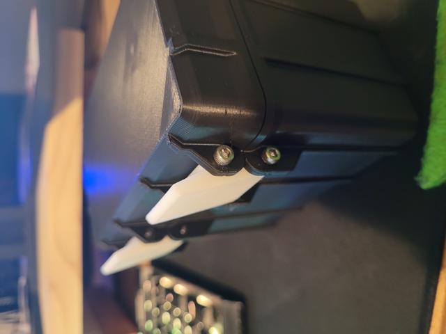 Commander Deckbox 3D model thumbnail