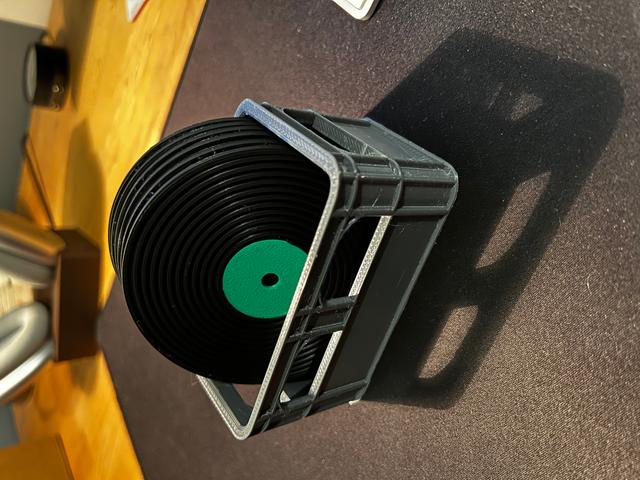 Record coaster crate 3D model thumbnail