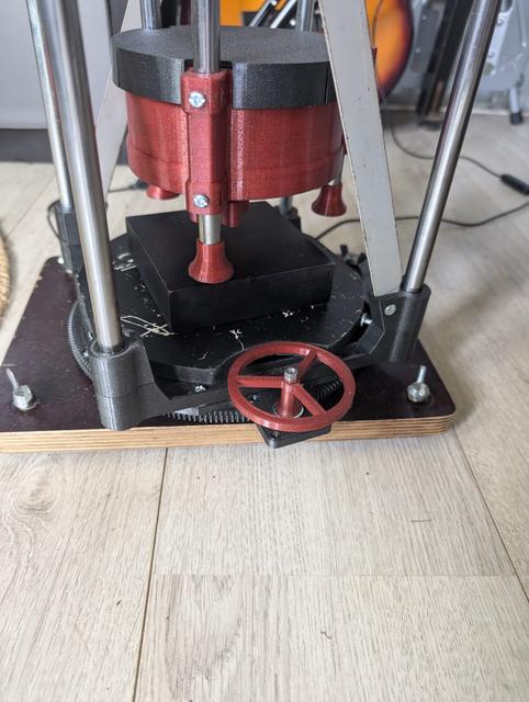 rotairy thing bigger shaft diamiter for stability 3D model thumbnail