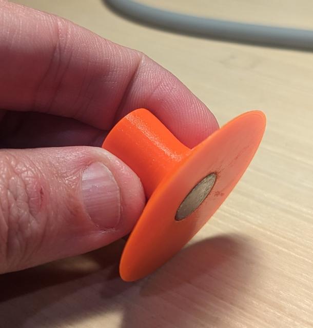 Thin Layer Scraper with Recess for 1/2" x 1/8" (12.75mm x 3mm) Magnet 3D model thumbnail