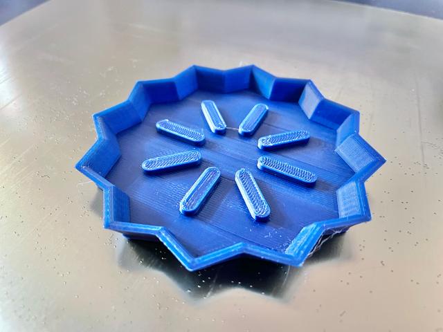 Simple water catch tray for this Planter 12 Pot 3D model thumbnail