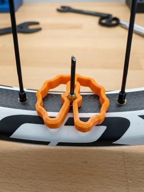 Spoke Nipple Clamp (for spoke replacement) 3D model thumbnail