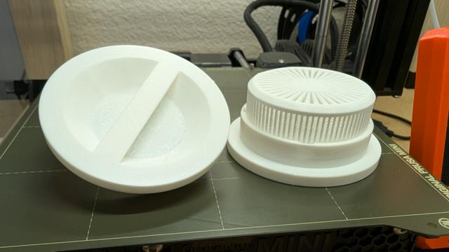 Offspring of V1 and V2 Lid Seals 3D model thumbnail