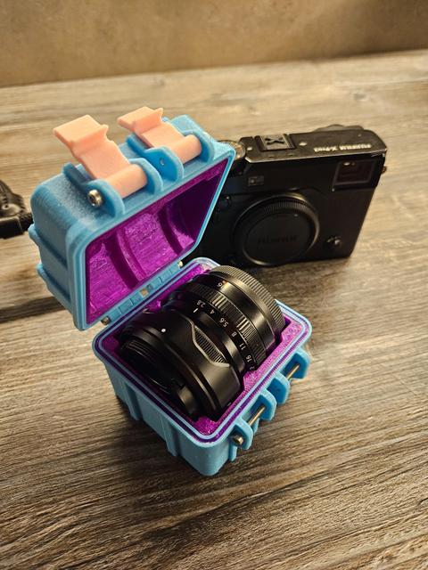 Fujinon XF 16mm F/2.8 WR Rugged Box 3D model thumbnail