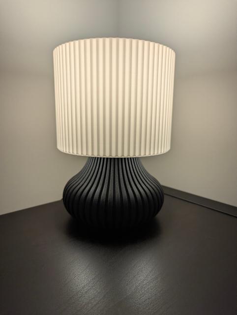 Maker Lamp Stylized Base 3D model thumbnail
