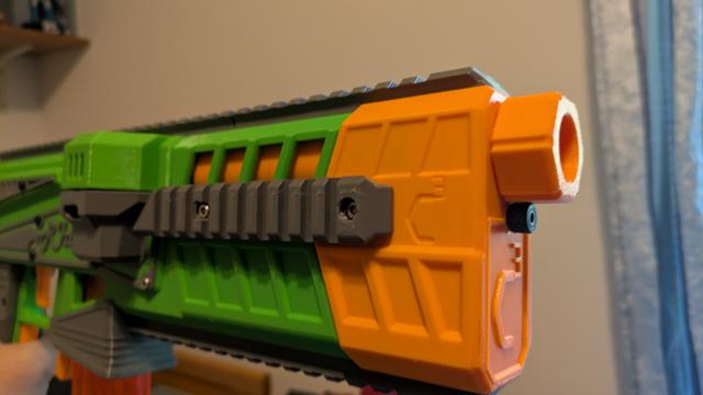 R'hllor lifted side rails 3D model thumbnail