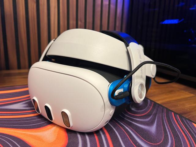 Quest 3 BoboVR M2 Adapter 3D model thumbnail