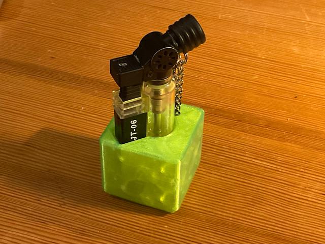 Gridfinity bin for JT06 Micro Blazer lighter 3D model thumbnail