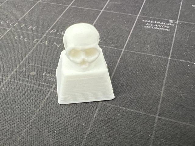 Skull Cherry MX Keycap 3D model thumbnail