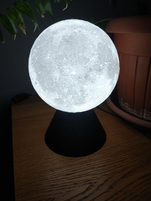Lithophane Moon Lamp with G9 bulb mount 3D model thumbnail