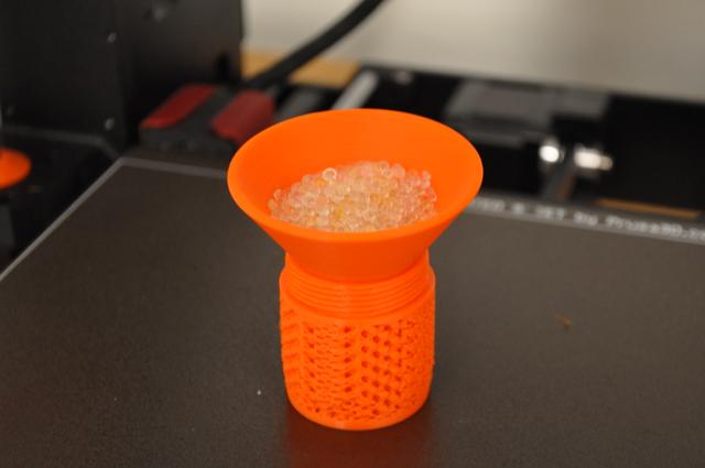 Silica Gel Funnel 3D model thumbnail