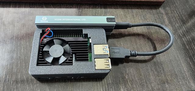 Raspbery Pi 4 case (GeeekPi Raspberry Pi 4 Aluminum Heatsink) 3D model thumbnail