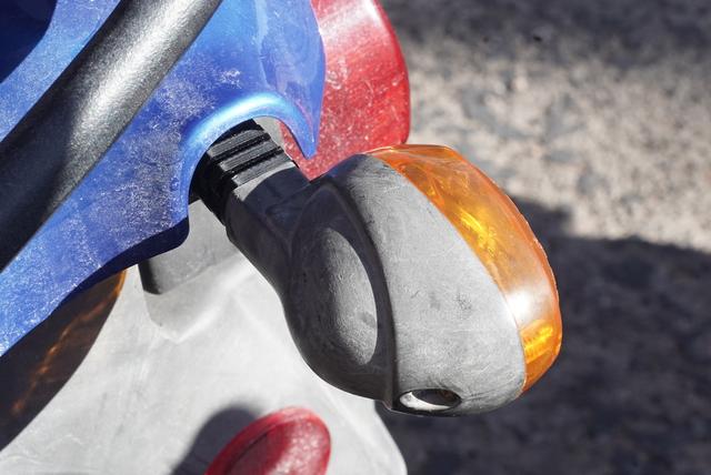 Triumph Tiger 955i Turn Signal Stalk 3D model thumbnail