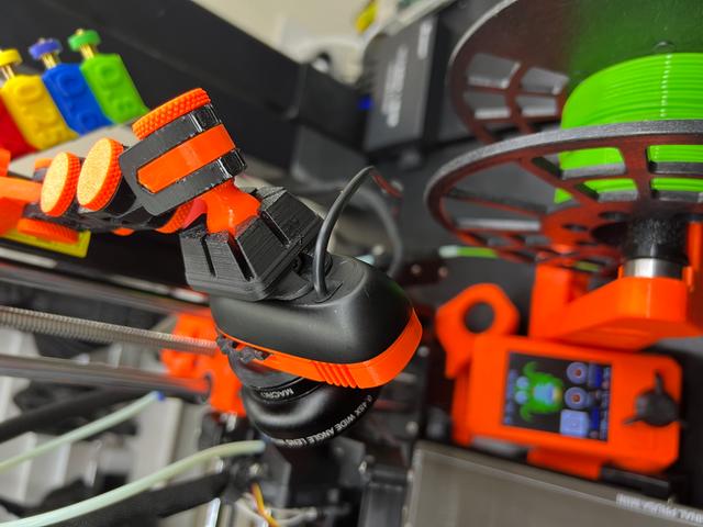 Articulated Mount Logitech C270 Adapter 3D model thumbnail