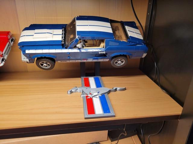 LEGO Mustang Stand 3D model thumbnail