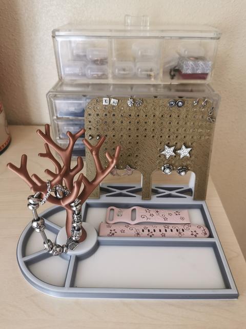 Tree jewelry holder 3D model thumbnail