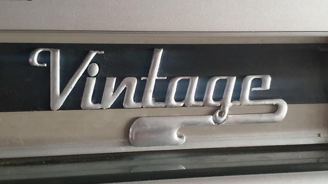 Vintage 3D model thumbnail