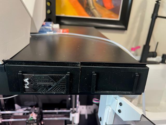DryBox Cleat with Mini Filament Swatch Holder 3D model thumbnail