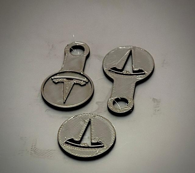 Tesla Shopping Cart Coin (1€) - with/without keyring 3D model thumbnail