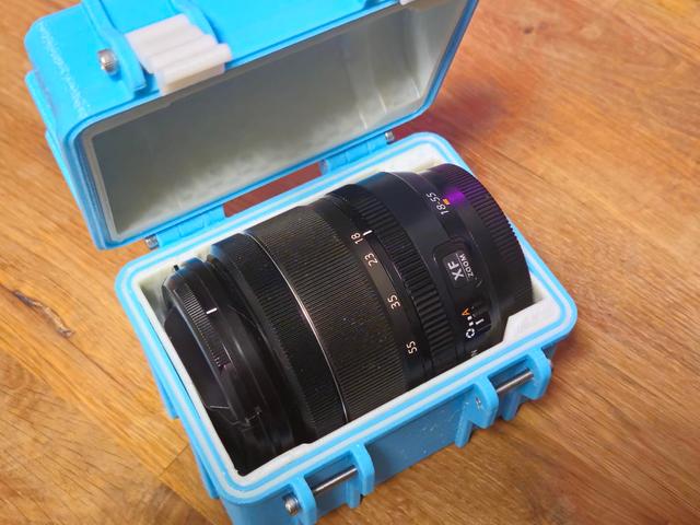 Fujinon XF 18-55mm F/2.8-4 R LM OIS Rugged Box 3D model thumbnail