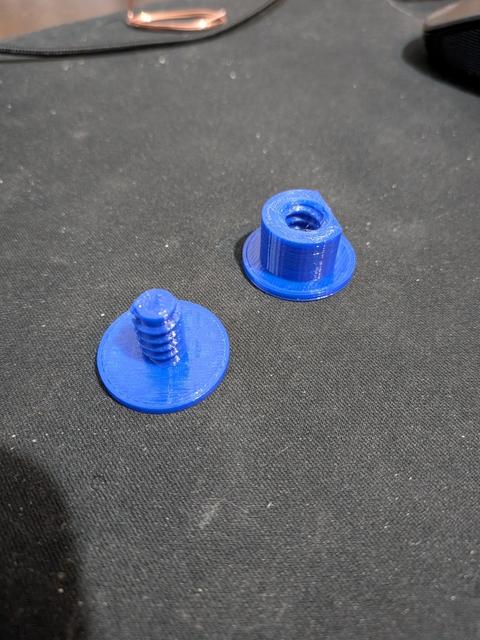 Crafting 1" Keyring Holder 3D model thumbnail