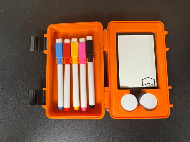 Dry Erase Cards, Tokens, and Markers Case for MtG and other Trading Card Games 3D model thumbnail