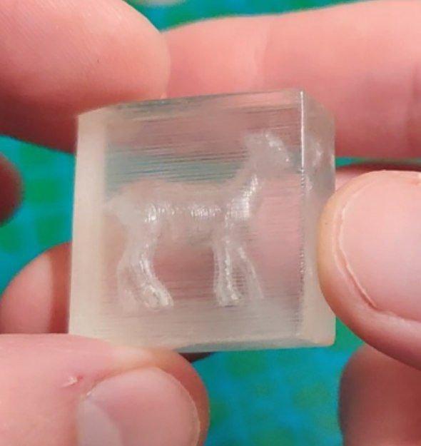 How to print "holograms" inside "glass" 3D model thumbnail