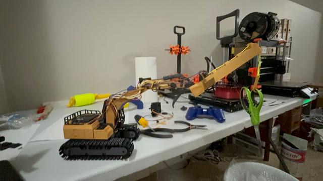 Crane attachment (RC excavator) 3D model thumbnail