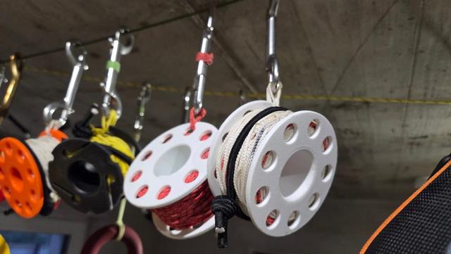 Diving reel 3D model thumbnail
