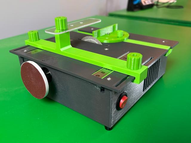 Mini table saw adaption for blades with 16mm hole 3D model thumbnail