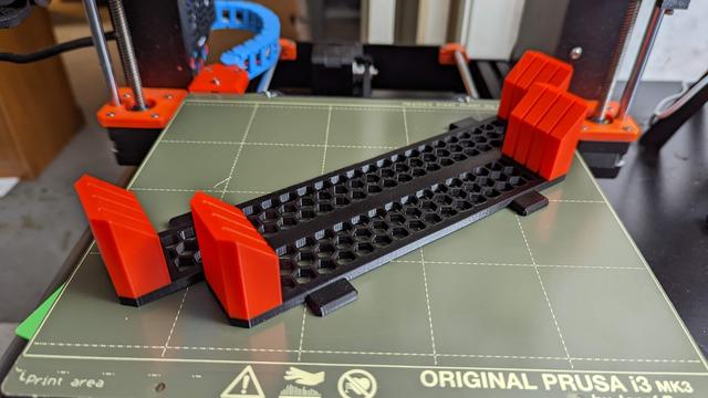 Prusa print sheet holder - Multicolor 3D model thumbnail