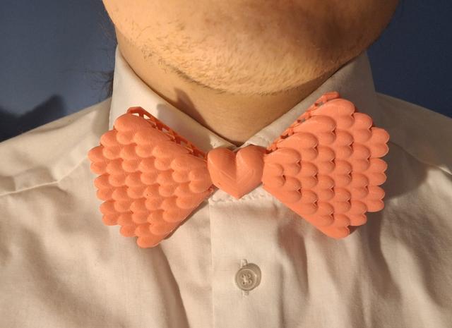 Heart bow tie 2 variants 3D model thumbnail