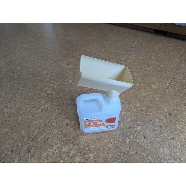 Silica Gel Funnel 3D model thumbnail
