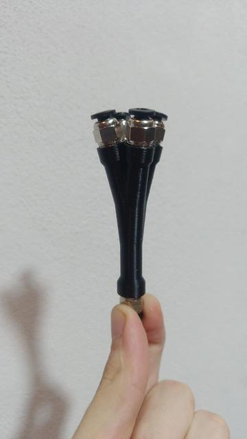 No-Catch 4 way Y splitter PC4-M10 3D model thumbnail
